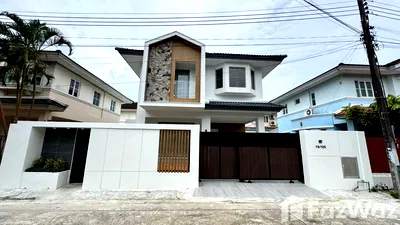 Houses for sale Chalong : Single House Chaiyapruek Village (Land&House Chalong) 10.9MB 5700551
