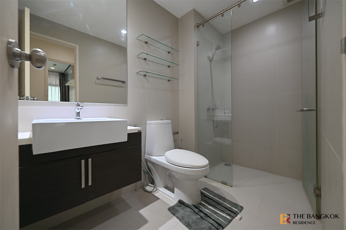 picture Noble Remix Condo in Central City at an Affordable Price near BTS Thong Lo - 8/10