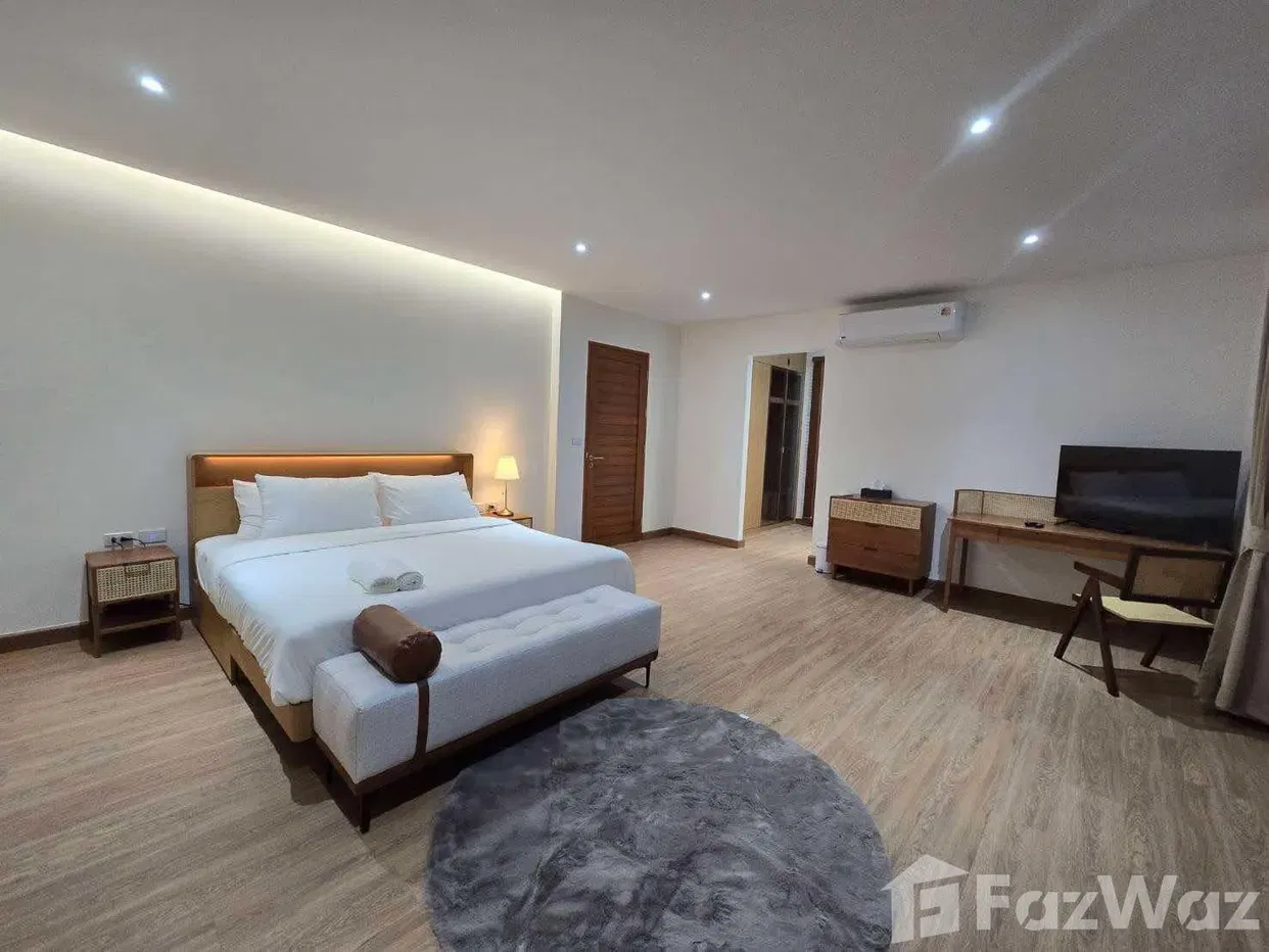 picture 4 Bedroom Villa for sale in Patong, Phuket  1987884 - 10/12