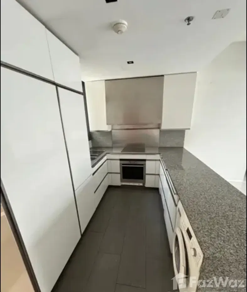 picture 2 Bedroom Condo for sale at The Met  1899850 - 3/7