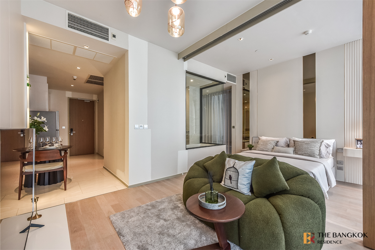 picture Ashton Silom near BTS Chong Nonsi Ideal City Living at a Great Price - 1/10