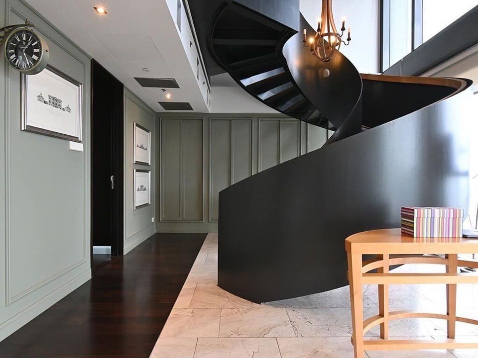 picture Penthouse at The Met - Line @966veldg - 3/25