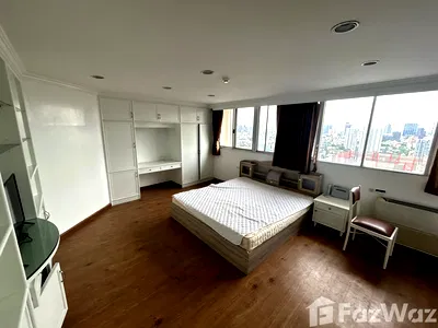 คอนโดให้เช่า : คอนโดให้เช่า 3 ห้องนอน ในโครงการ ไท ปิง ทาวเวอร์ส 5670390