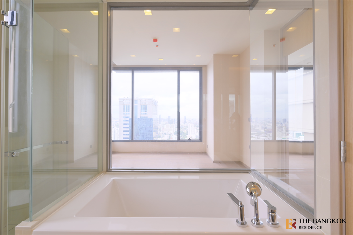 picture The Esse Asoke  Great price, prime location - 10/10