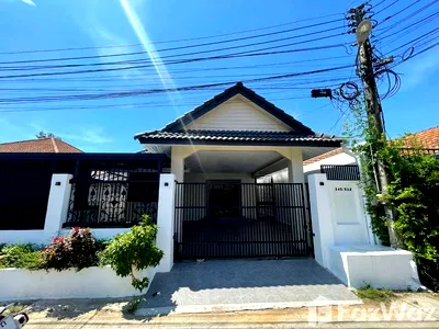 บ้านเดี่ยวให้เช่า : บ้านเดี่ยวให้เช่า 3 ห้องนอน ในโครงการ รัตนากรการ์เด้นโฮม 1 5683814