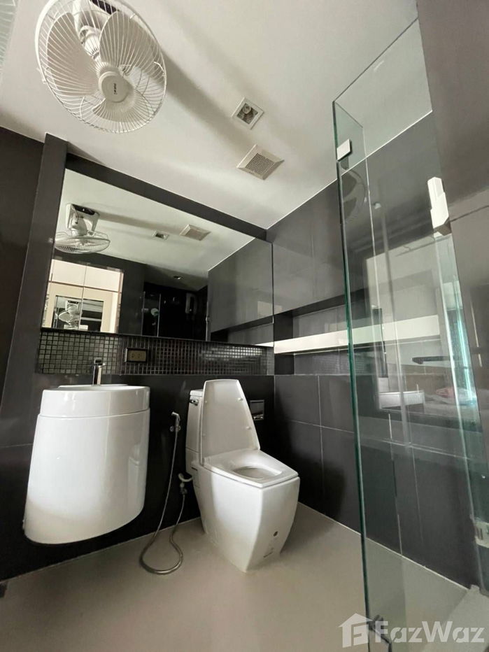 picture 2 Bedroom Condo for rent at Rhythm Sathorn 1426508 - 13/16