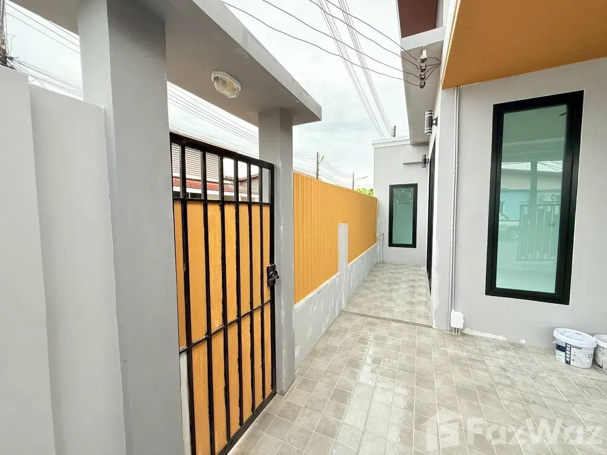 picture 3 Bedroom House for sale at Baan Poonsup Naborn  5683360 - 2/9