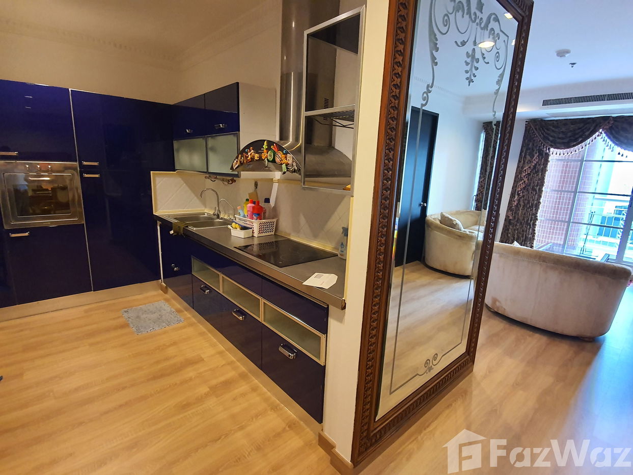 picture 2-bedroom Fully-furnished unit, 1 minute walk to BTS/MRT 637100 - 3/11