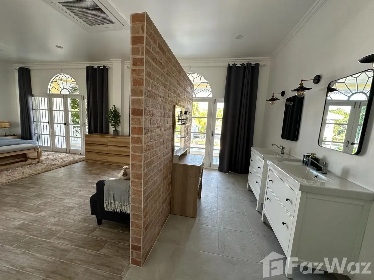 picture A beautiful 4-bedroom townhouse with a stunning lake view 5685493 - 27/35