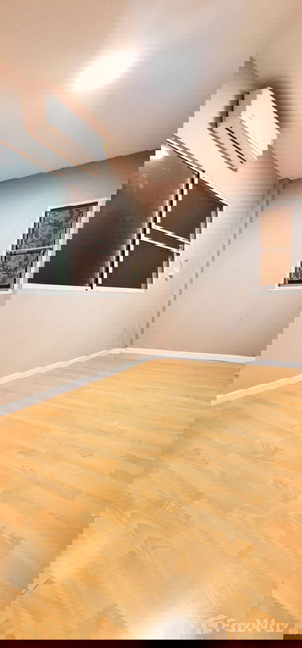 picture 4 Bedroom Townhouse for sale at Baan Wiranphat Exclusive  1999893 - 15/31