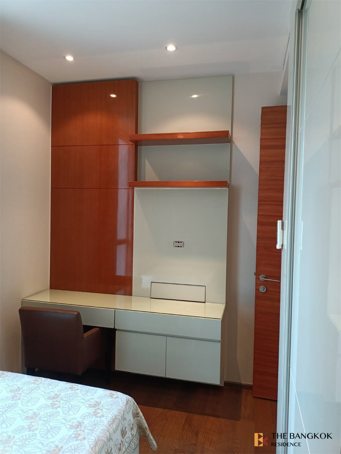 picture The Address Sukhumvit 28 Private Unit, Fully Equipped Common Area near BTS Phrom Phong - 9/10