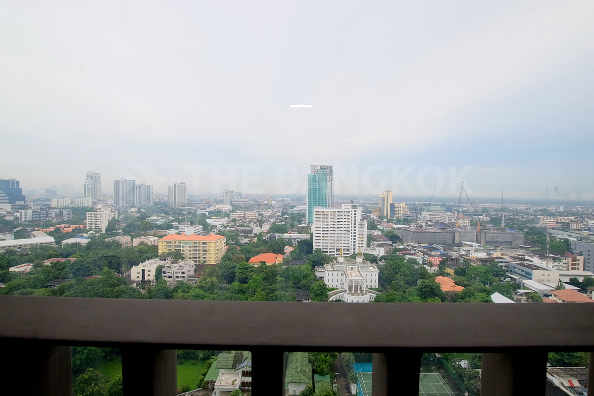 picture Ashton Morph 38 near BTS Thong Lo Room available, ready to move in - 7/10