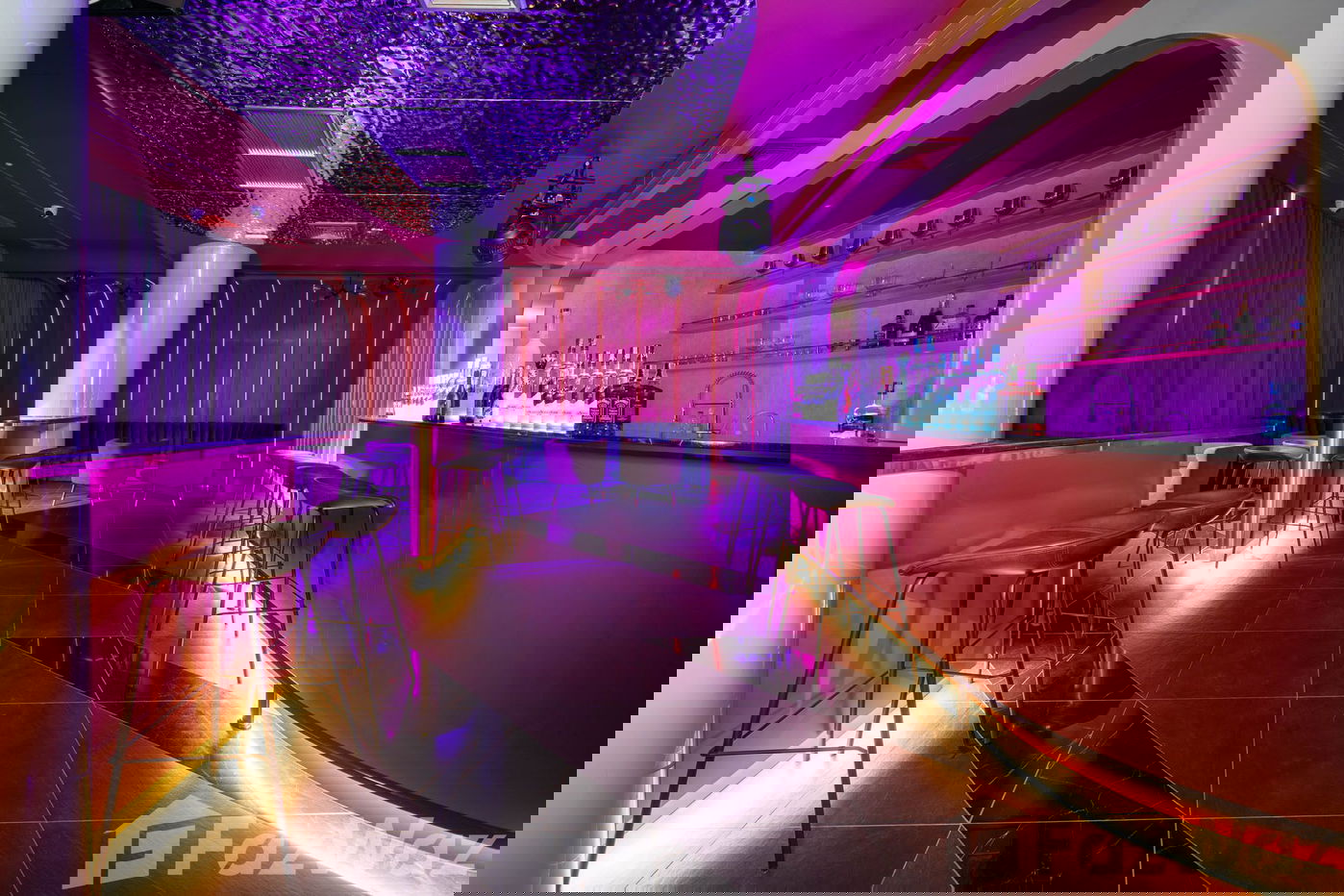 รูป วิลล่าให้เช่า 5 ห้องนอน ใน ป่าตอง, ภูเก็ต 5564035 - รูปที่ 21/207