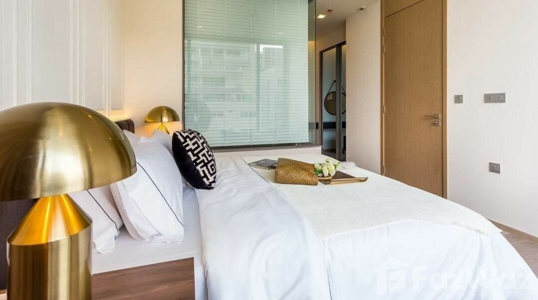 picture Living Luxuriously at The Esse Asoke: Bangkok Living Redefined 1105736 - 10/10