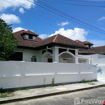 3BR House close to Central, Headstart, KIS 5721402
