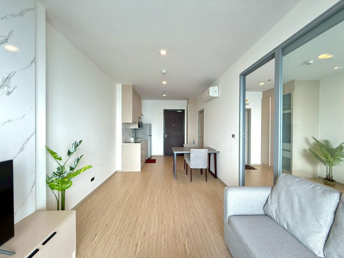 picture Luxury beachfront condo The Symphony | Bang Phra-Sriracha: 1 Bed 1 Bath 47 sq m, 37th floor, ready to move in - 2/20
