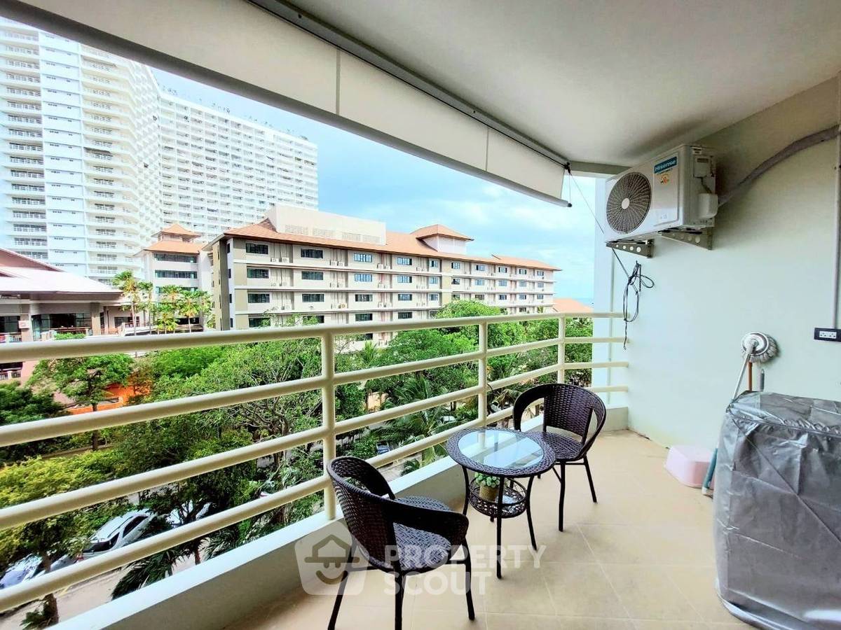 picture Studio Condo at View Talay 5 Condominium Jomtien close to Jomtien Beach (ID 2314701) - 2/7