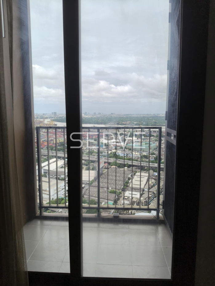 picture 🔥Corner Room 2 Beds with Bathtub Super High Fl. 35+ River View Good Location Close to BTS Thong Lo at OKA HAUS Sukhumvit 36 Condo / For Rent - 12/12