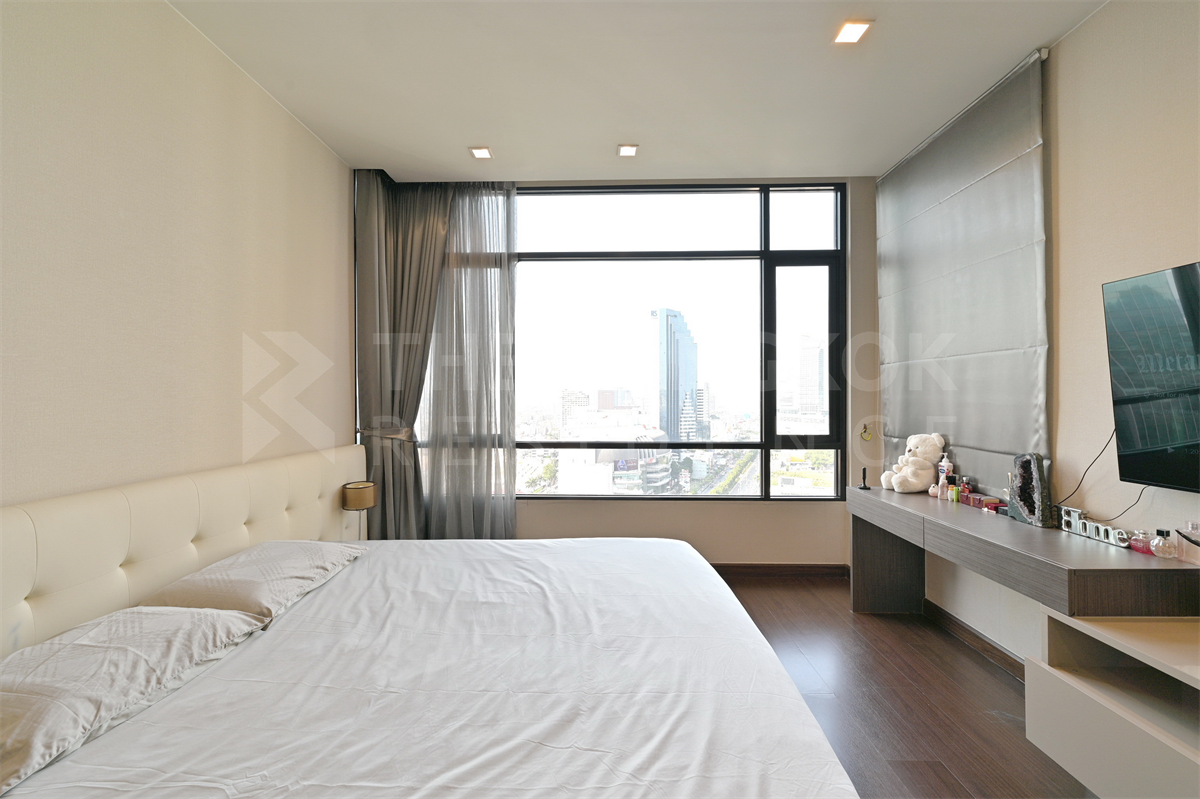 picture Great Price, Prime Location, Dont Miss Out!! Ivy Ampio near MRT Cultural Center of Thailand Station - 10/10