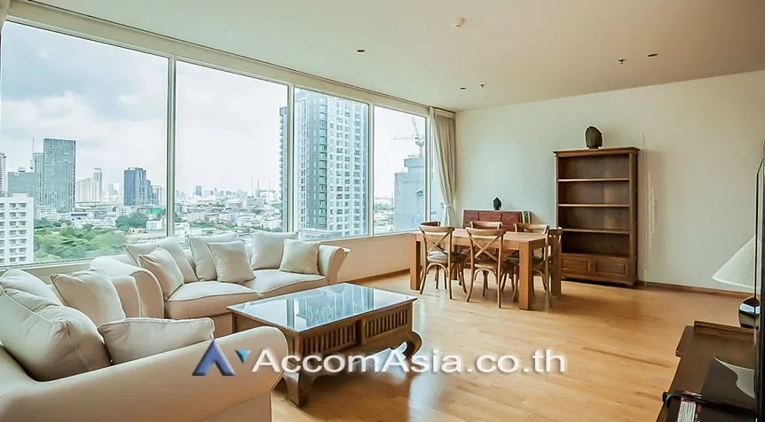 picture 🔼🔽 AccomA 📩  2 BR Condominium @The Empire Place (AA27926) - 1/7