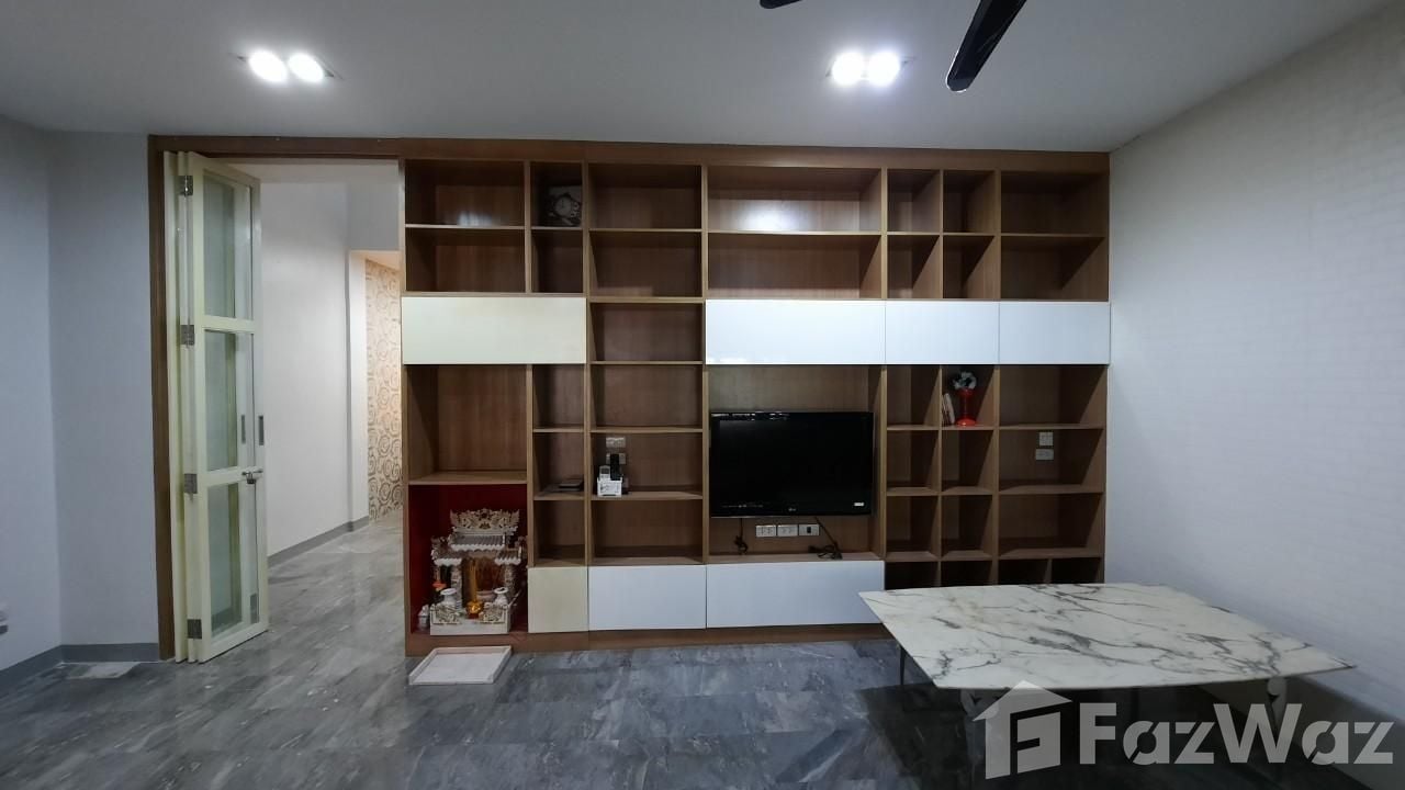 รูป เช่า / ขายด่วน ทาวน์เฮ้าส์ 4 ชั้น ม.วราธรวิลล์ พัฒนาการ 44 1647252 - รูปที่ 14/54