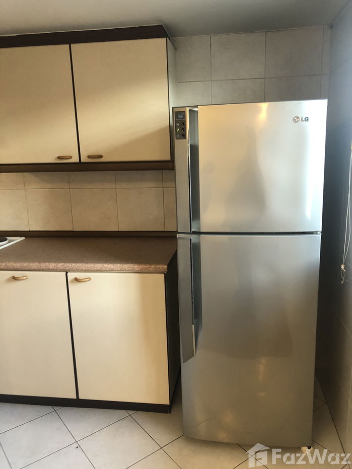 picture 2 Bedroom Condo for rent at United Tower 1023594 - 8/9