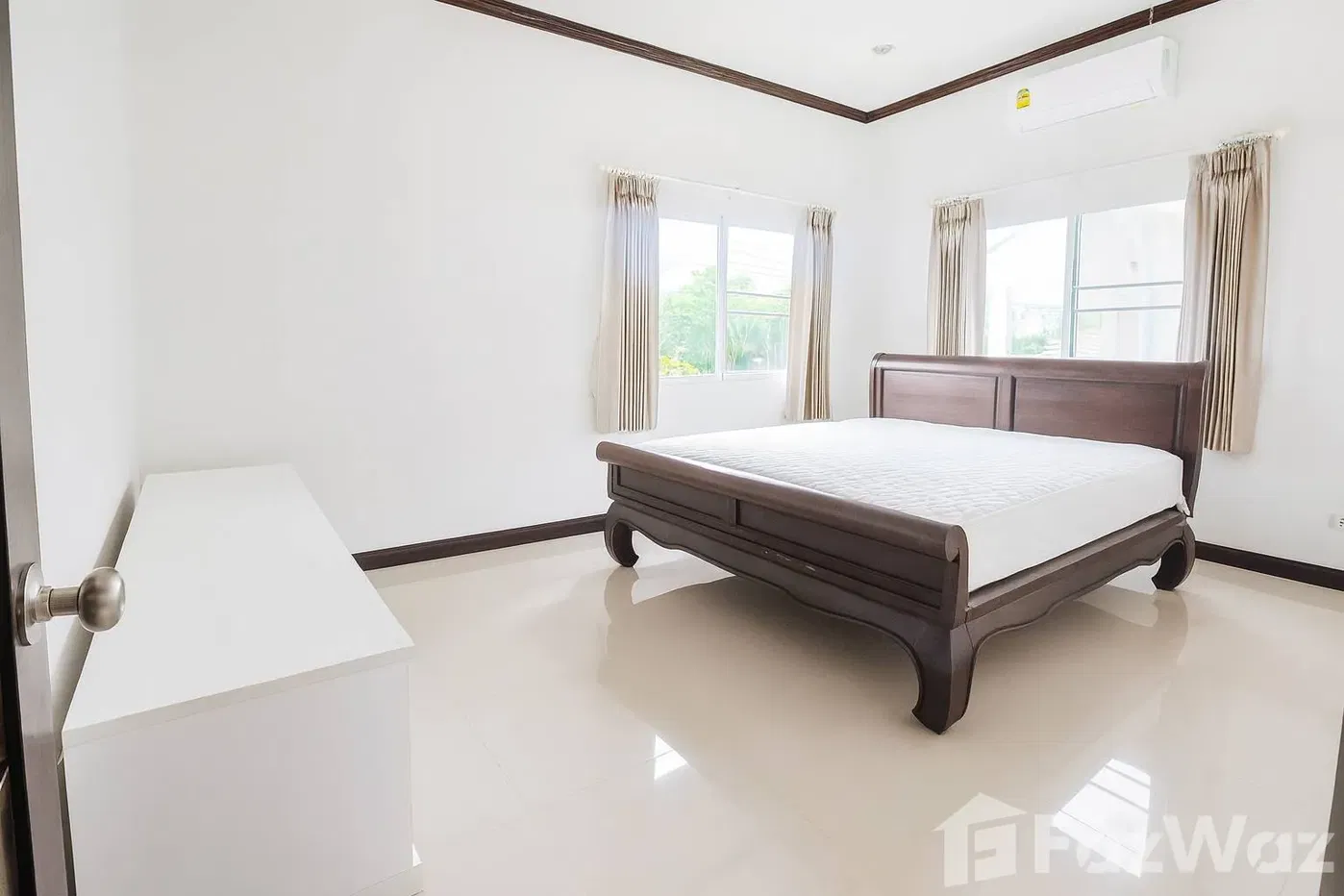 picture 4 Bedrooms for sale at Nice Breeze 5 5721077 - 3/9