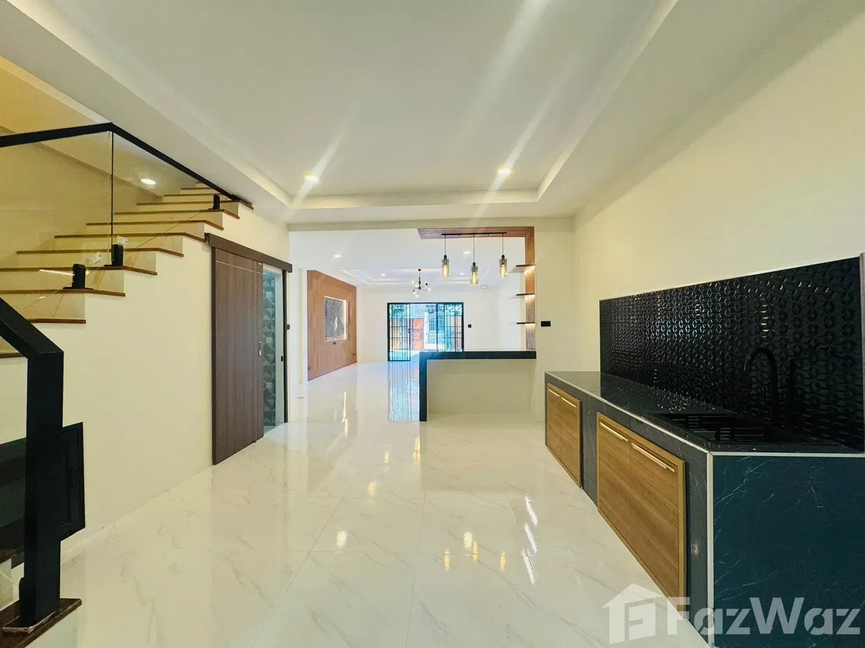 picture 2 Bedroom House for sale in Rawai, Phuket  5552333 - 7/24