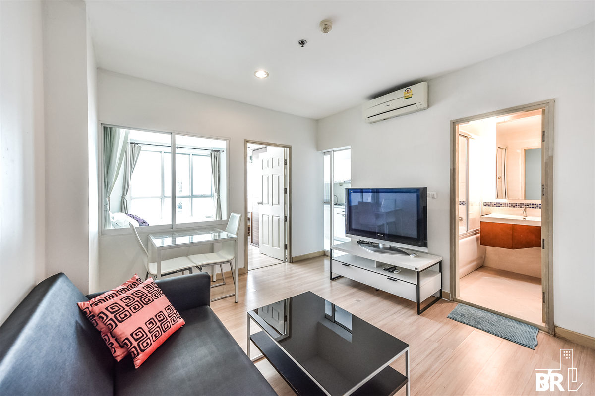 picture Life@Sathorn 10 near BTS Saint Louis Great price, prime location - 7/10