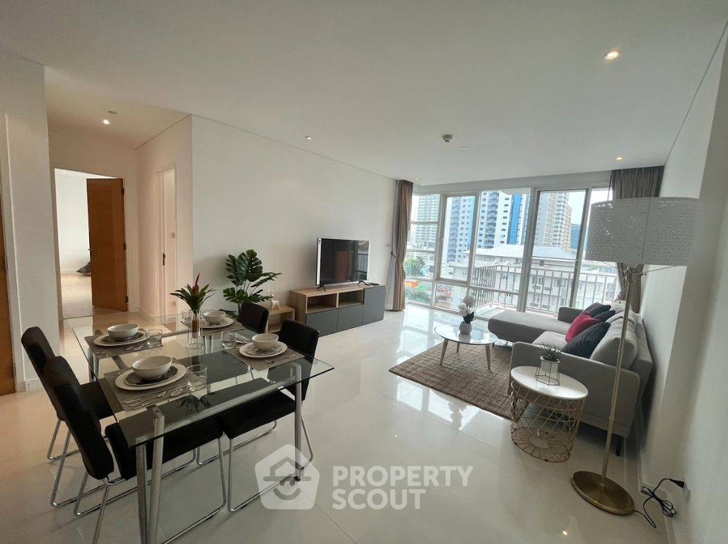 picture 2-BR Condo at Fullerton Sukhumvit near BTS Ekkamai (ID 1521182) - 1/15
