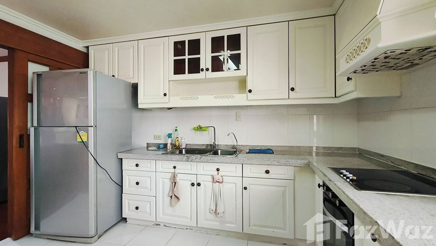 picture 3 Bedroom Condo for rent at Baan Suanpetch 1946686 - 8/24