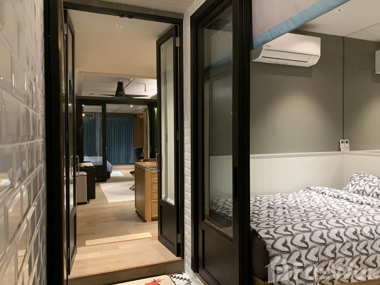 รูป Sell StateTower Condo Silom:68 sqm, F.45 - FullyFurnished 2004418 - รูปที่ 12/32