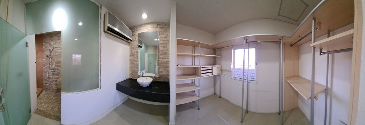 picture TA8121📲LineID @556ryccg🏡Ratchayothin House 900sqm Land 860 sqm 11 Bedroom 7 Parking Senanikom1 BTS Senanikom 2.5km - 7/25