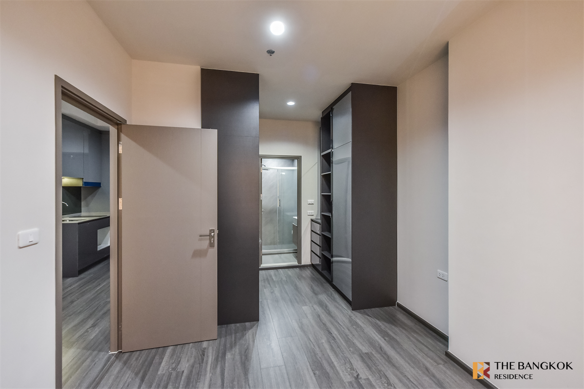 picture Ideo Sukhumvit - Rama 4 near BTS Phra Khanong Great Price, Prime Location, Dont Miss Out!! - 4/10