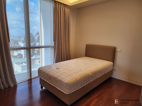 Save Time, Convenient Travel Hansar Residences Bangkok