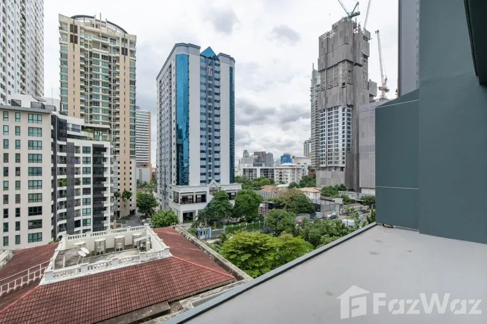picture Luxurious 1-Bedroom Condo with Large Balcony at LAVIQ 1973619 - 7/8