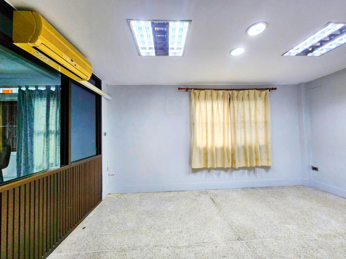 รูป เพชรเกษม53-61 ให้เช่าคฤหาสน์ 2 ชั้น 6นอน MRT หลักสอง 1.6 กม. 42ตร.วา.ตรงข้าม รพ.เกษมราษฎร์ บางแค 400ม. 5น้ำ เดอะมอลล์บางแค - รูปที่ 19/36