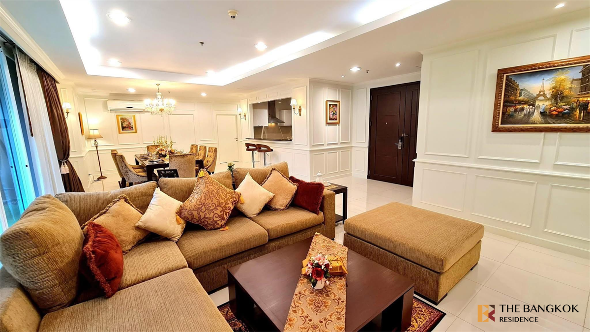 picture Luxury Condo at Special Price Piyathip Place - 7/10