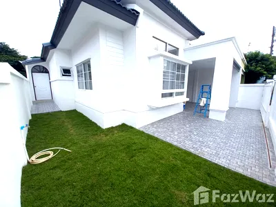 Houses for sale Muang Phuket Phuket : 3 Bedroom Corner House for Sale at Phuket Villa Suanlung 5696640