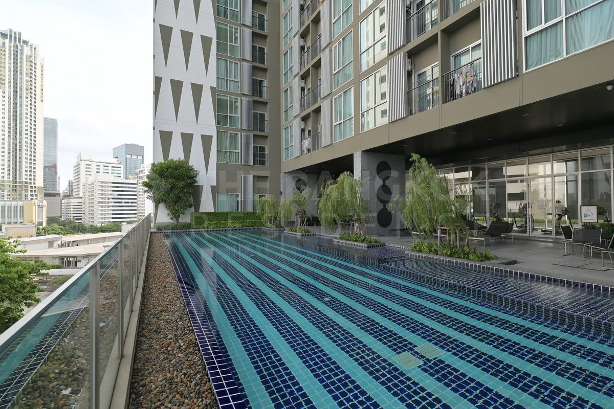 picture 🔥Available Now! 🔥Noble Revolve Ratchada 2 near MRT Cultural Centre  - 2/7