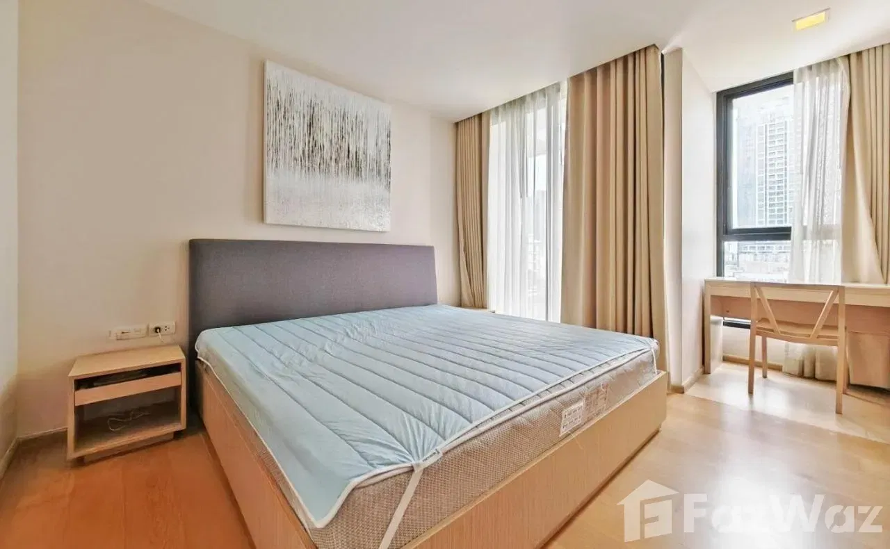 picture Amazing Location 3 bed Corner Unit with Unobstructed Views 1941855 - 8/12
