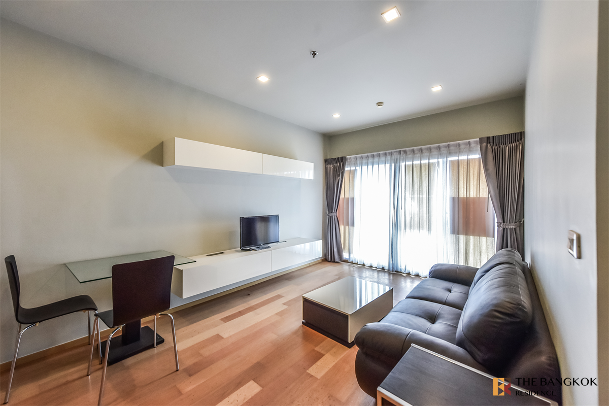 picture Location Near Employment, Surrounded by Lifestyles Noble Revent near Airport Rail Link Phaya Thai Station - 8/10