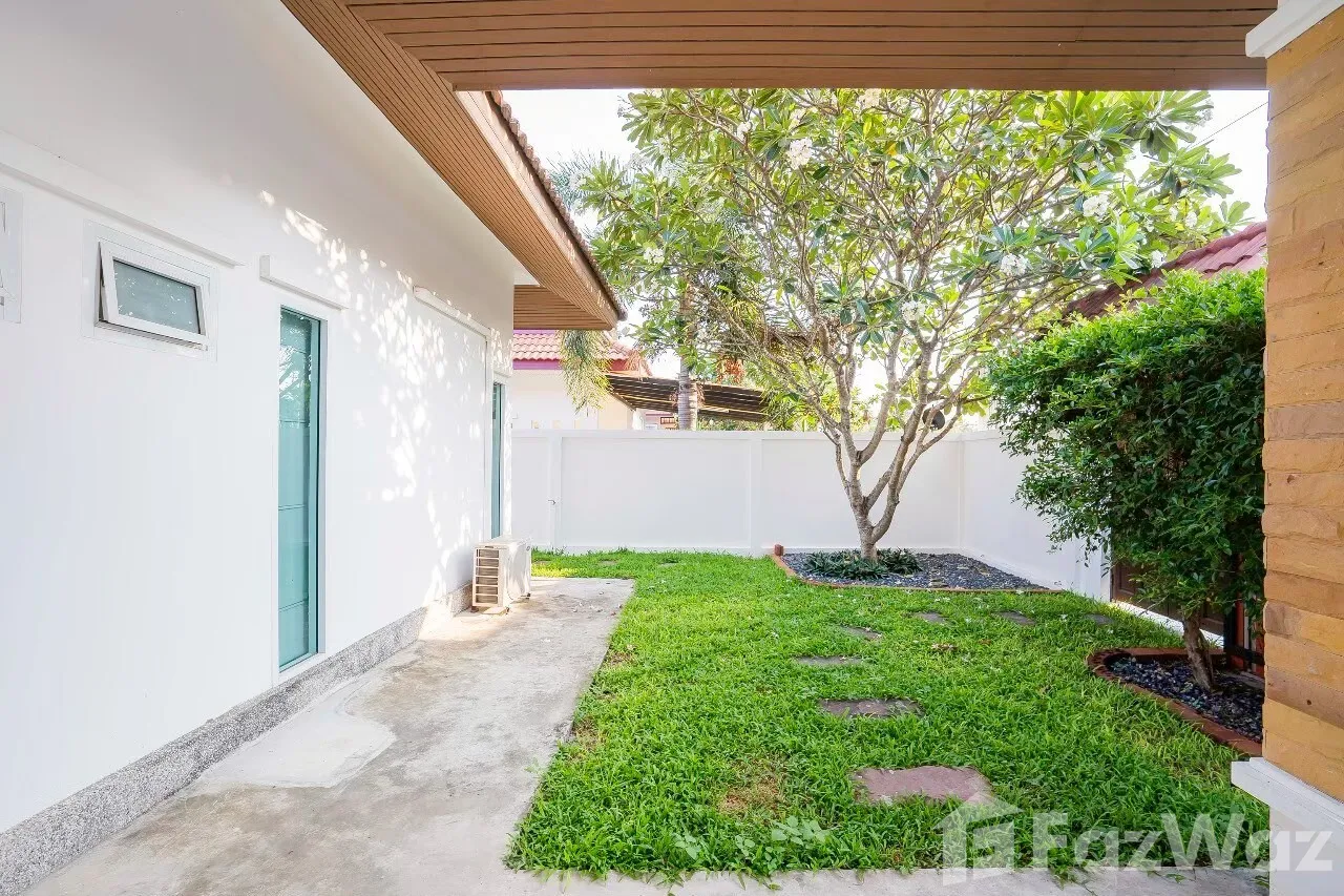 รูป Big house 3 bedrooms 4 bathroom only 6 minutes to downtown 1838146 - รูปที่ 4/23