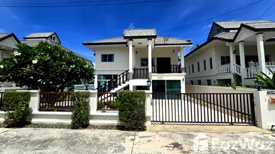 Houses for sale Suan Dusit Rajabhat University Hua Hin : 4 Bedrooms for sale at Nice Breeze 5 5721077