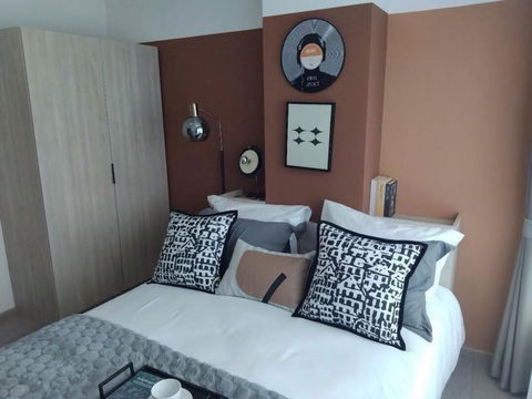💥𝗩𝗮𝘆 𝗔𝗺𝗮𝘁𝗮 📣Hot Deal! New Condo near Amata Industrial Estate Only 999K. 📞061-6161426 /065-4496399  🟢LINE: @wsrcondo