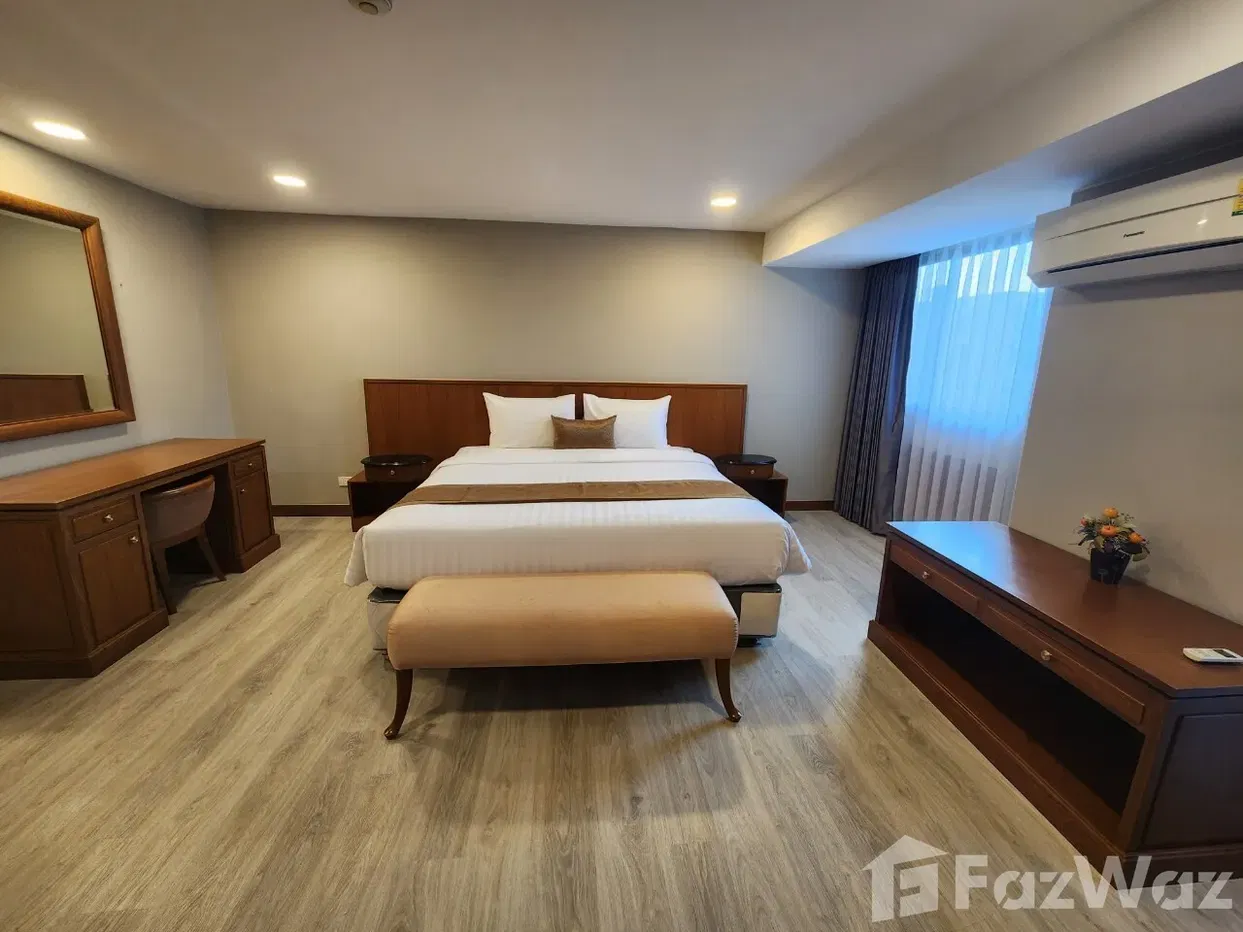 picture 3 Bedroom Condo for rent at United Tower 1878836 - 5/46