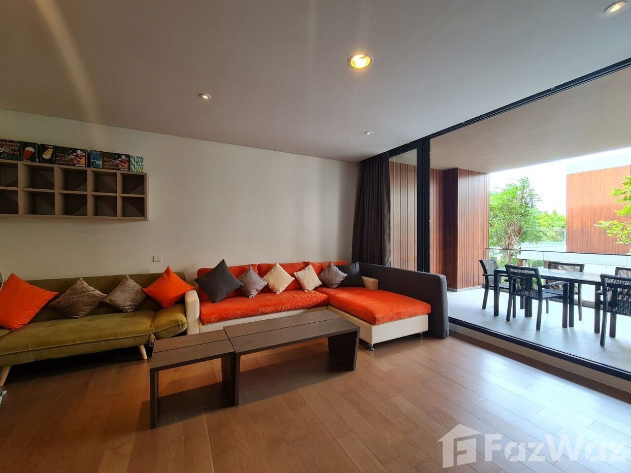 picture 2 Bedroom Condo for sale at Baan Sumranlom  1653936 - 2/12