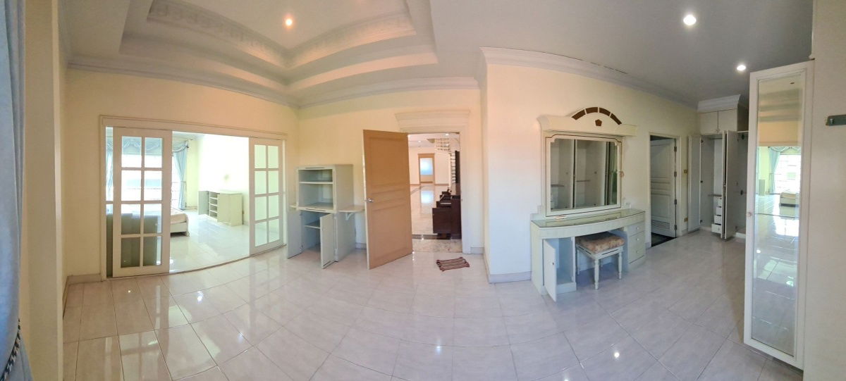 picture TA8121📲LineID @556ryccg🏡Ratchayothin House 900sqm Land 860 sqm 11 Bedroom 7 Parking Senanikom1 BTS Senanikom 2.5km - 8/25