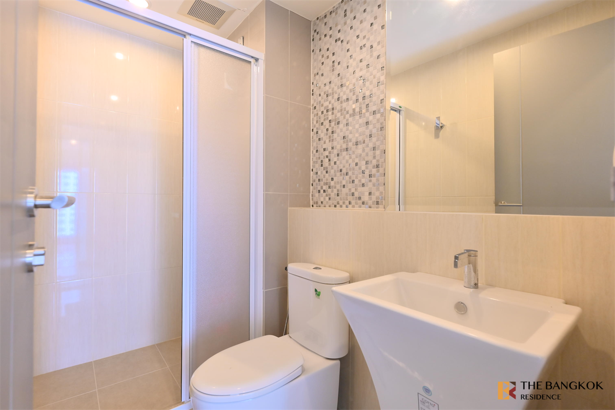 picture Life Ratchadapisek Condo in Great Location, Ready-to-move-in near MRT Huai Khwang Station - 10/10