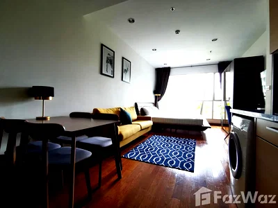 Condos for sale BTS Chit Lom : Studio room The Address Chidlom 5669125